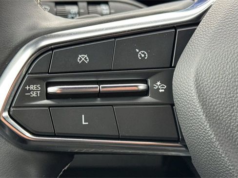 Used 2024 Chevrolet Traverse LT w/ LPO, Floor Liner Package image 38