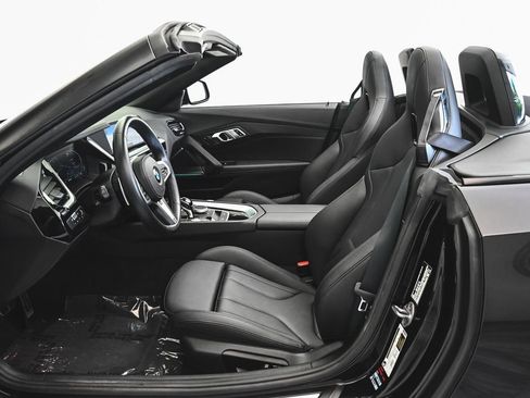 Used 2026 BMW Z4 sDrive30i RWD image 33