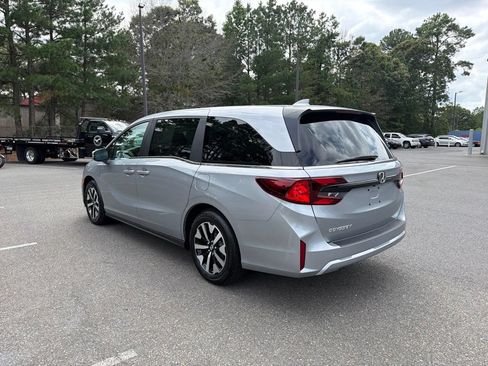 Certified 2026 Honda Odyssey EX-L image 7
