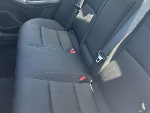 Used 2024 Nissan Altima 2.5 SV FWD image 5