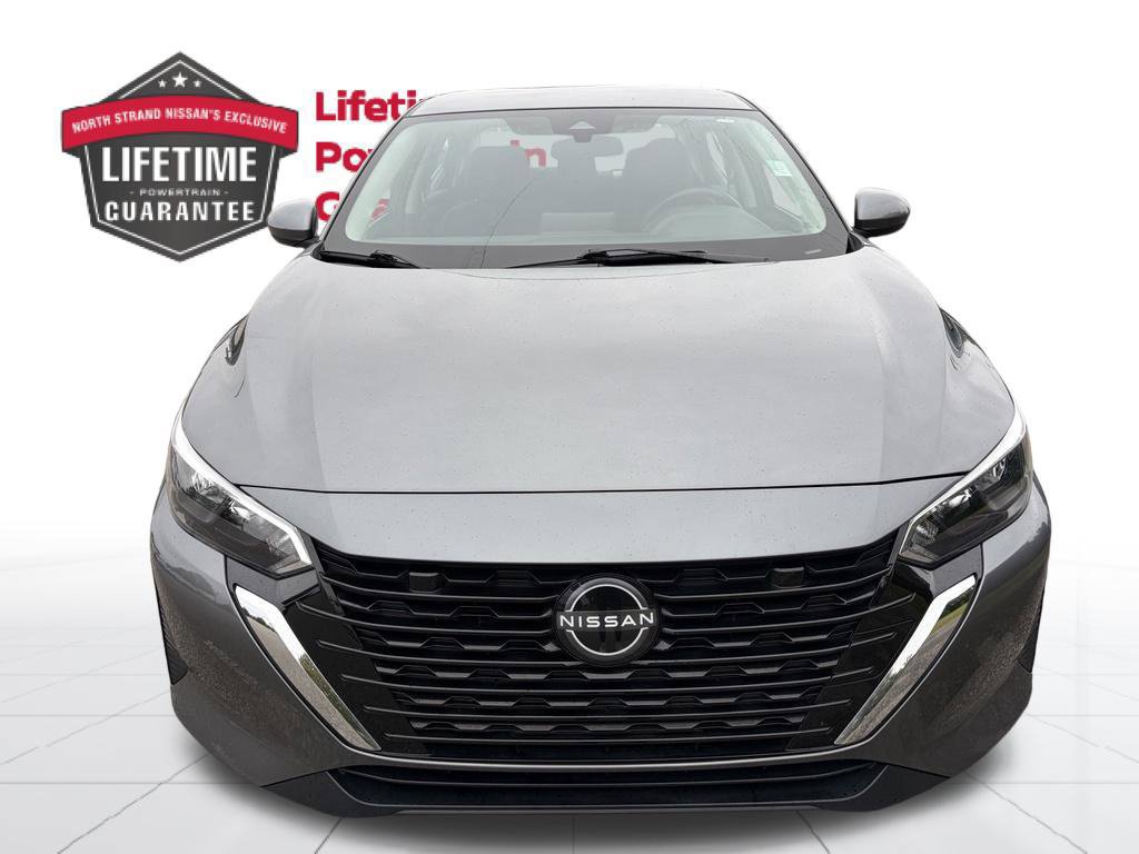 Used 2025 Nissan Sentra SV FWD image 10