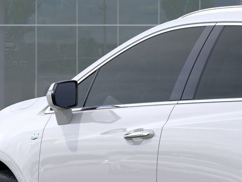 New 2026 Cadillac XT5 Luxury w/ LPO, Floor Liner Package image 42