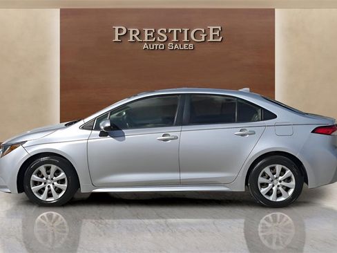 Used 2022 Toyota Corolla LE image 37