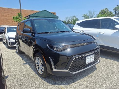 New 2025 Kia Soul LX image 3