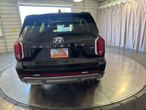 Used 2024 Hyundai Palisade Limited AWD/4WD image 6