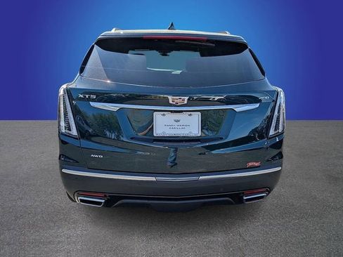New 2026 Cadillac XT5 Sportv w/ LPO, Floor Liner Package AWD/4WD image 4