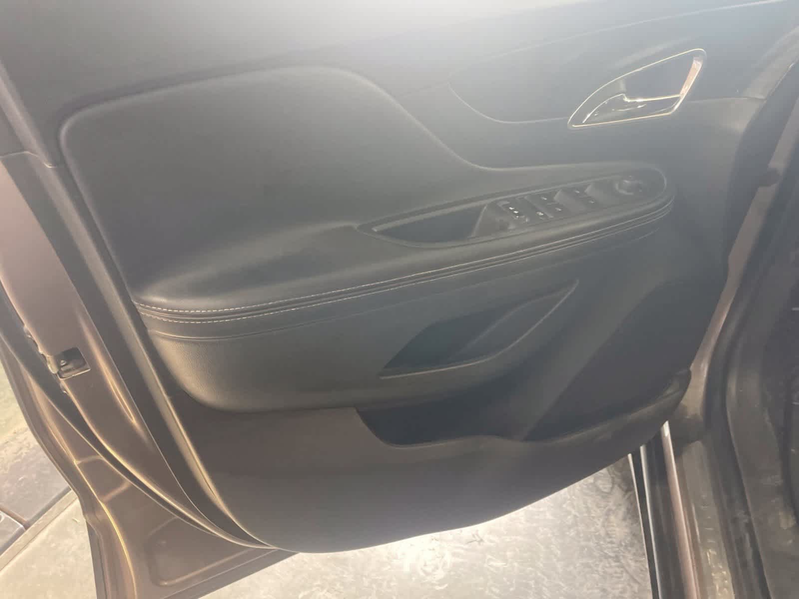 Used 2014 Buick Encore Convenience FWD image 20