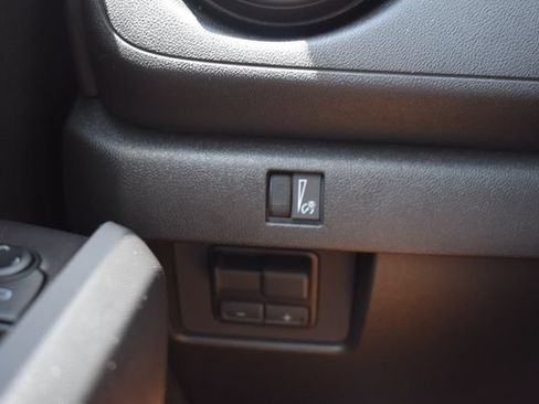 Used 2026 Chevrolet Colorado Trail Boss AWD/4WD image 34
