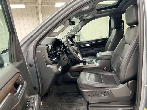 Used 2023 GMC Sierra 1500 SLT AWD/4WD image 21