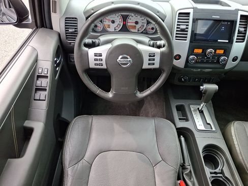 Used 2016 Nissan Frontier PRO-4X w/ Pro-4x Luxury Package AWD/4WD image 13