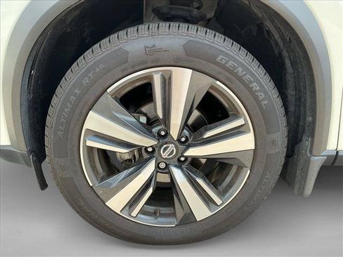 Used 2021 Nissan Rogue Platinum AWD/4WD image 9