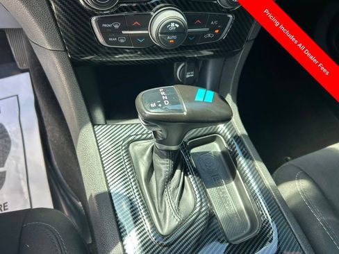 Used 2022 Dodge Charger R/T w/ Blacktop Package RWD image 12