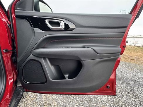 New 2026 Jeep Compass Trailhawk image 13