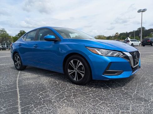 Used 2023 Nissan Sentra SV image 2