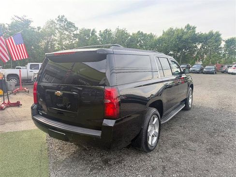 Used 2016 Chevrolet Suburban LT AWD/4WD image 4
