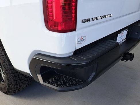 Used 2025 Chevrolet Silverado 1500 Custom Trail Boss AWD/4WD image 29