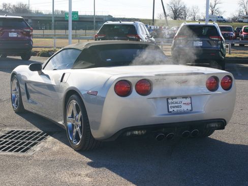 Used 2007 Chevrolet Corvette Convertible w/ Preferred Equipment Group image 10