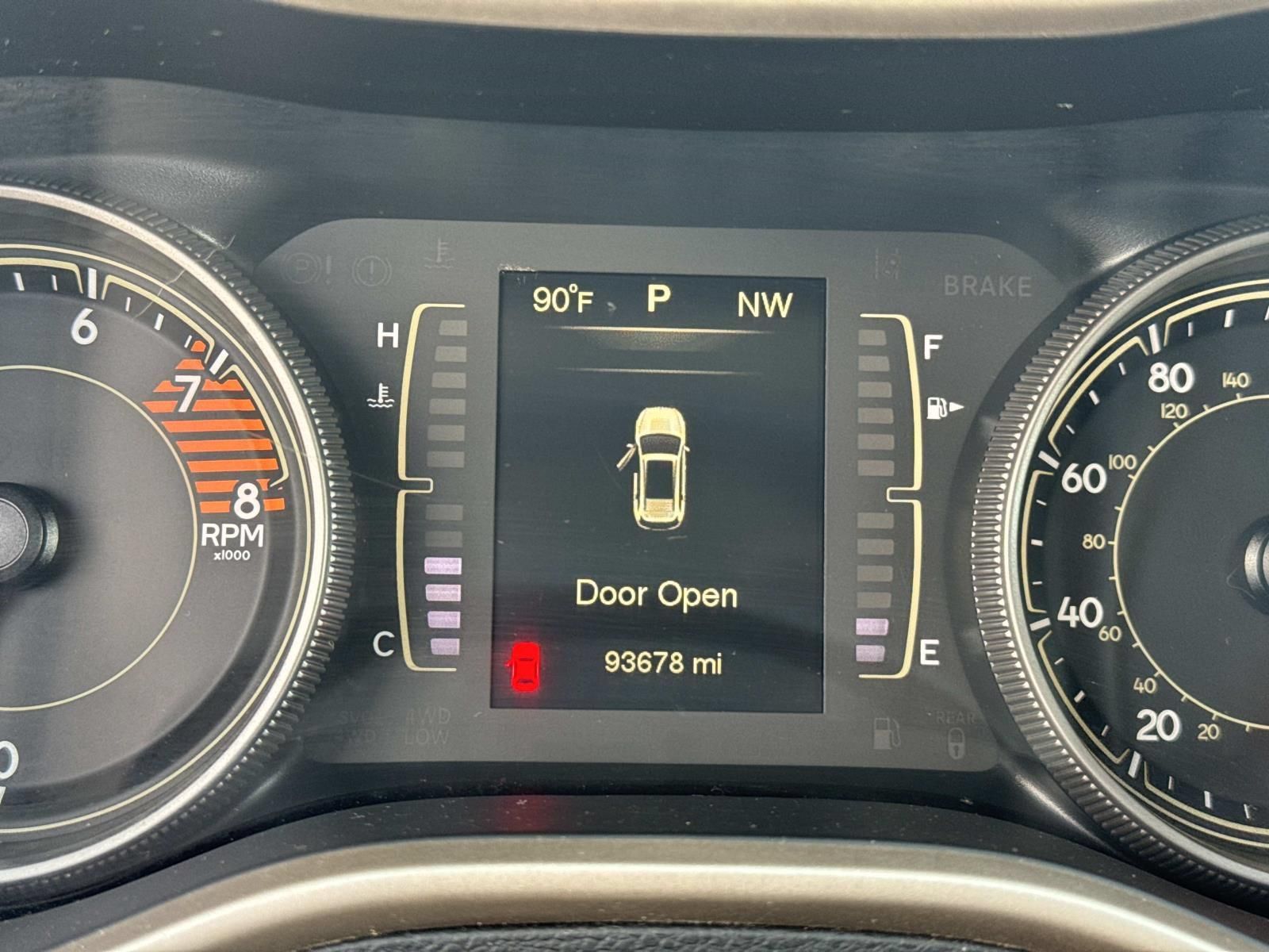 Used 2016 Jeep Cherokee 75th Anniversary FWD image 27