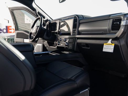 Used 2025 Ford F350 Platinum image 36