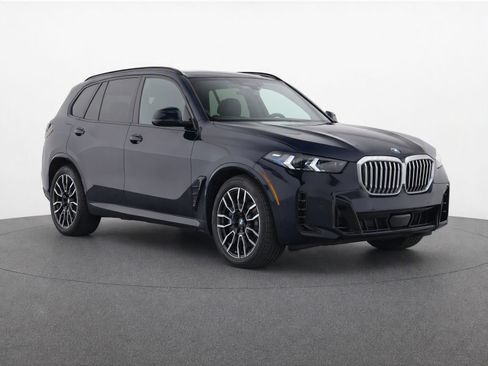 Certified 2024 BMW X5 xDrive40i w/ M Sport Package AWD/4WD image 1