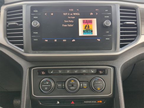 Used 2019 Volkswagen Atlas SE w/ Towing Package image 23