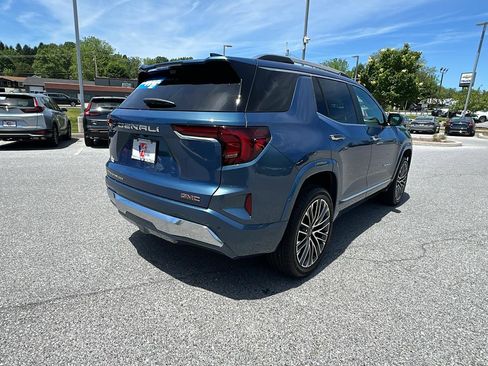 Used 2026 GMC Terrain Denali AWD/4WD image 4