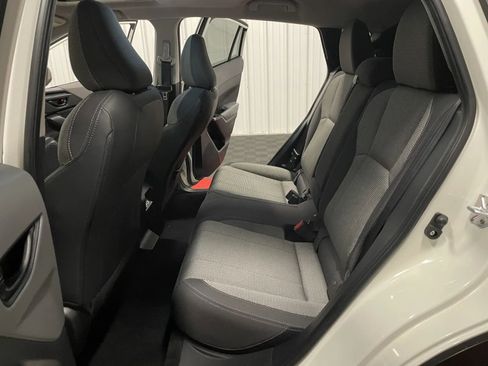 Used 2024 Subaru Crosstrek 2.0i Premium image 39