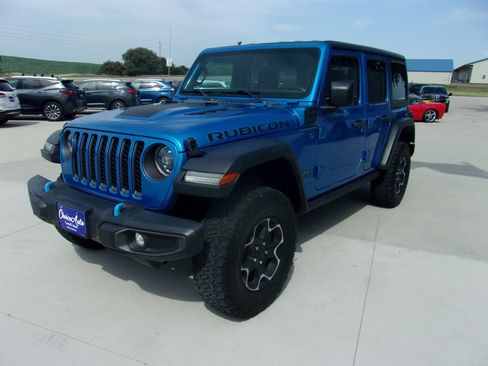 Used 2023 Jeep Wrangler Unlimited Rubicon 4xe w/ Cold Weather Group AWD/4WD image 6