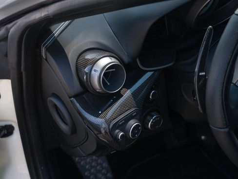 Used 2015 Ferrari F12 Berlinetta RWD image 49