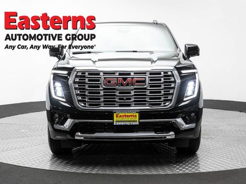 Used 2025 GMC Yukon XL Denali AWD/4WD image 2