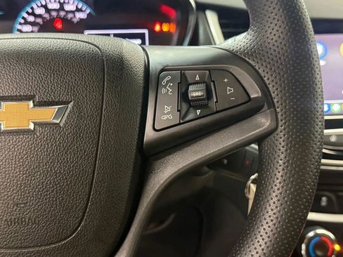 Used 2018 Chevrolet Trax LS FWD image 26