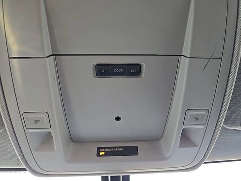 Used 2018 Chevrolet Silverado 1500 LT w/ All Star Edition image 34