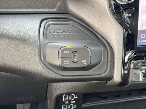 Used 2026 RAM 2500 Big Horn AWD/4WD image 25