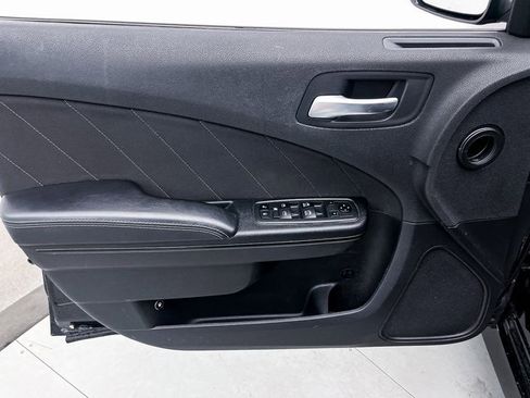 Used 2019 Dodge Charger GT w/ Blacktop Package image 15