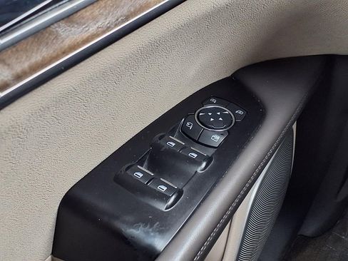 Used 2018 Lincoln MKX Reserve w/ Luxury Package image 28