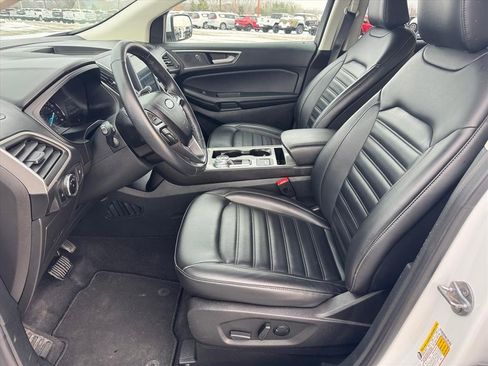 Used 2023 Ford Edge SEL image 9