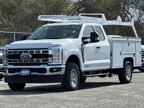 New 2025 Ford F350 XL w/ XL Chrome Package AWD/4WD image 7