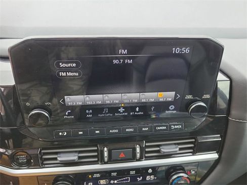 Used 2025 Nissan Pathfinder SL image 22