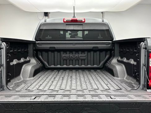 New 2026 GMC Canyon Elevation w/ Convenience Package image 9