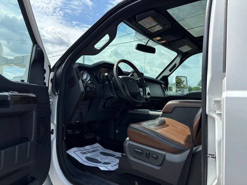 Used 2014 Ford F250 Platinum w/ FX4 Off-Road Package AWD/4WD image 22