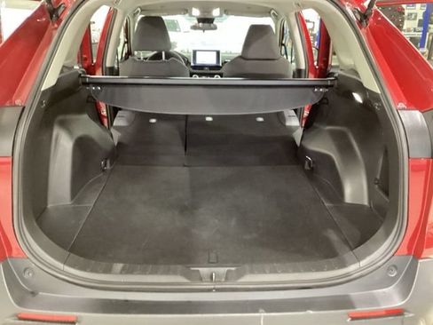 Used 2025 Toyota RAV4 XLE AWD/4WD image 16