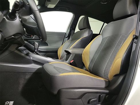 Used 2024 Subaru Crosstrek 2.5i Sport image 10