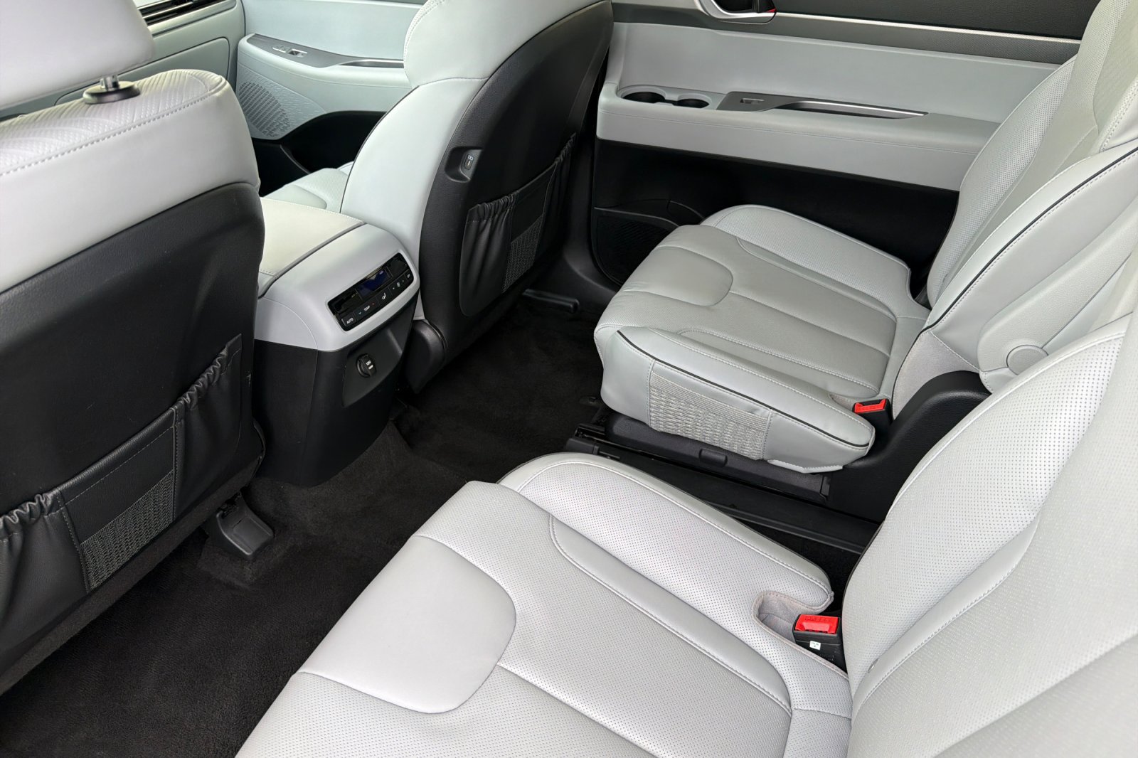 Used 2025 Hyundai Palisade SEL AWD/4WD image 13