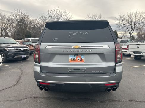 Used 2024 Chevrolet Suburban Premier image 12