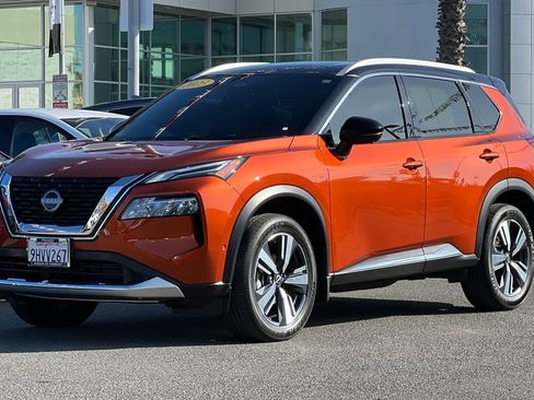 Certified 2023 Nissan Rogue Platinum w/ Platinum Premium Package image 8