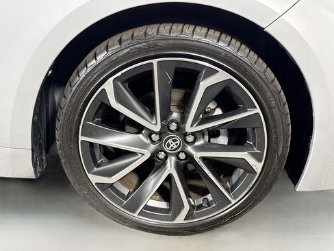 Used 2020 Toyota Corolla SE FWD image 31