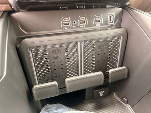 New 2026 RAM 1500 Laramie AWD/4WD image 22