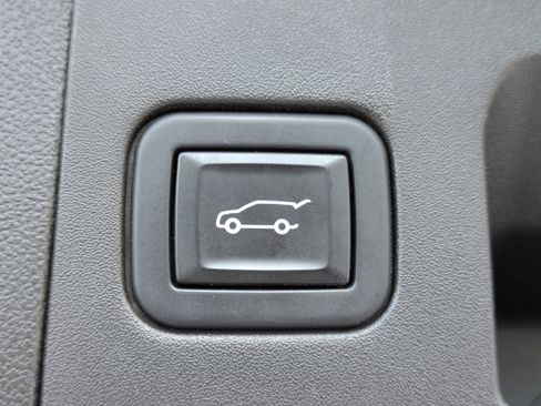 Used 2022 Cadillac XT5 Luxury image 8