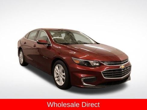 Used 2016 Chevrolet Malibu LT image 1