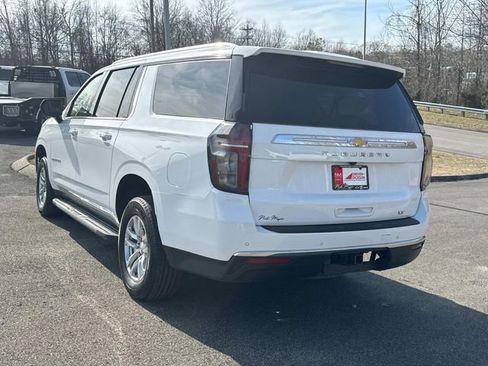 Used 2024 Chevrolet Suburban LT image 6